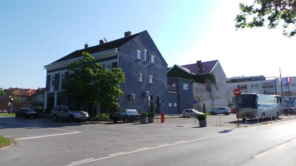 Hostel Levicki Slavonski Brod Buitenkant foto