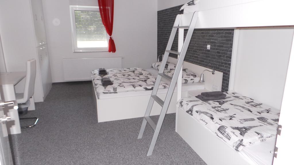 Hostel Levicki Slavonski Brod Kamer foto