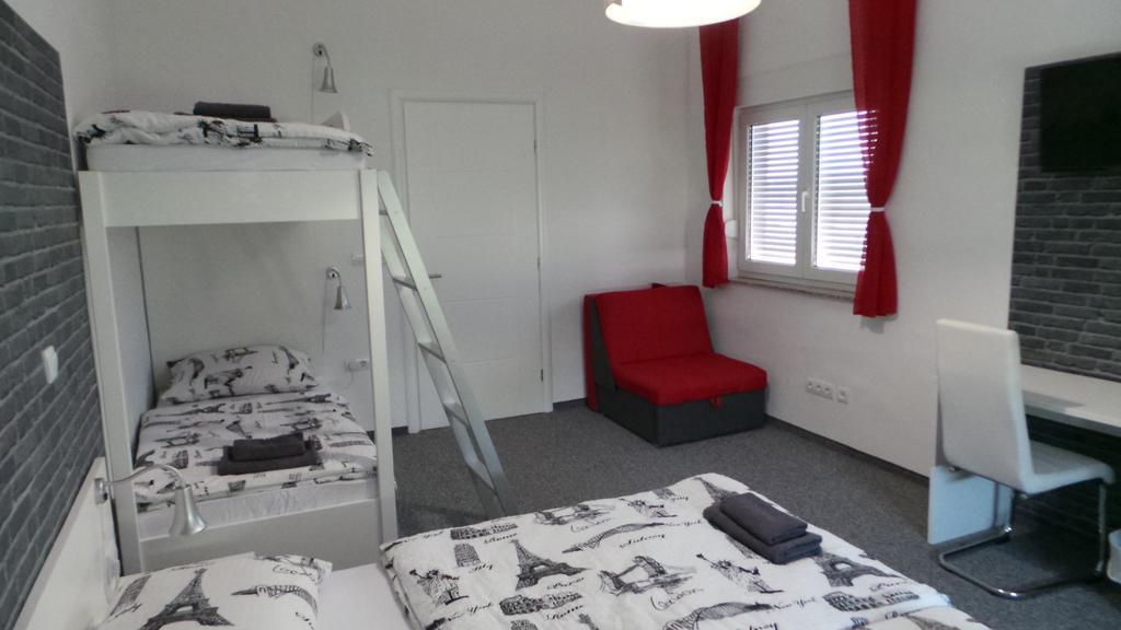 Hostel Levicki Slavonski Brod Kamer foto