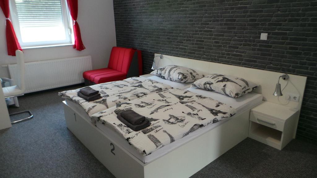 Hostel Levicki Slavonski Brod Buitenkant foto
