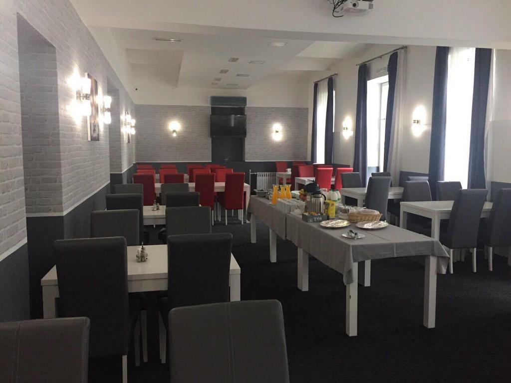 Hostel Levicki Slavonski Brod Buitenkant foto